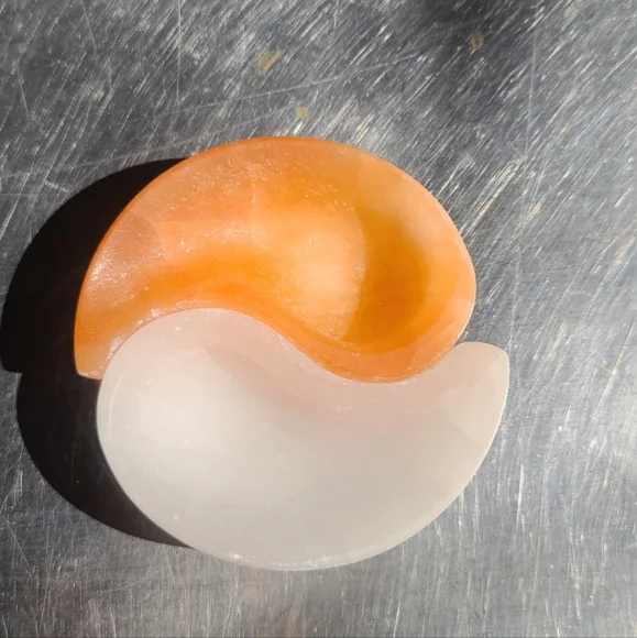 Selenite polished crystal yin yang bowl set - Picture 6 of 7